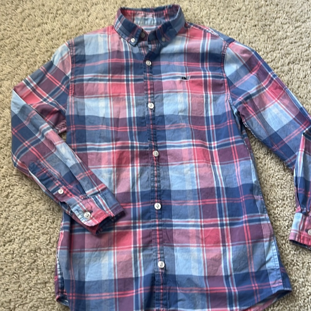 Vineyard Vines button down size S EUC